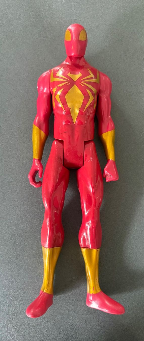 Hasbro Giocattoli: Hasbro Marvel Titan Hero IRON SPIDER 12'' – Usato da Contone venduto da Chaos76