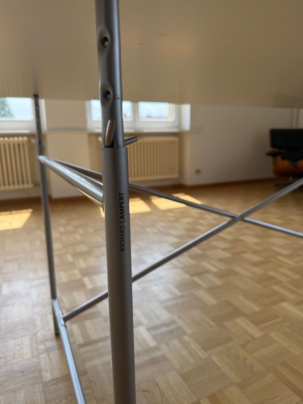 Richard Lampert Bureaux: Richard Lampert Eiermann-Tisch – D'occasion à Bern par miro-co. 1