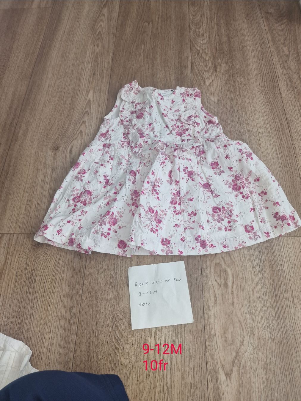 Kleiderpakete & -sets: baby kleider  – Gebraucht aus Muttenz von mil_q5wt