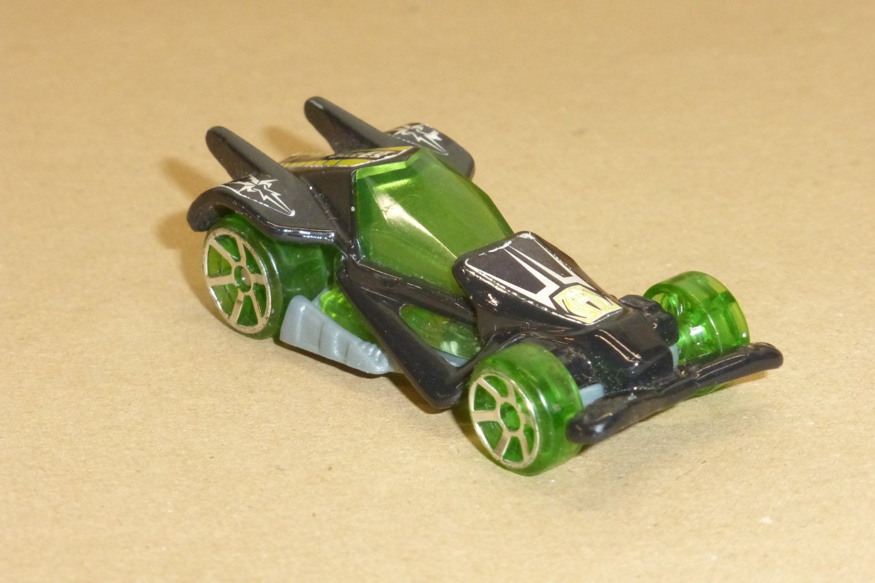 Hot Wheels Giocattoli: Hot Wheels Auto schwarz gruen – Usato da Gempen venduto da Smokie72