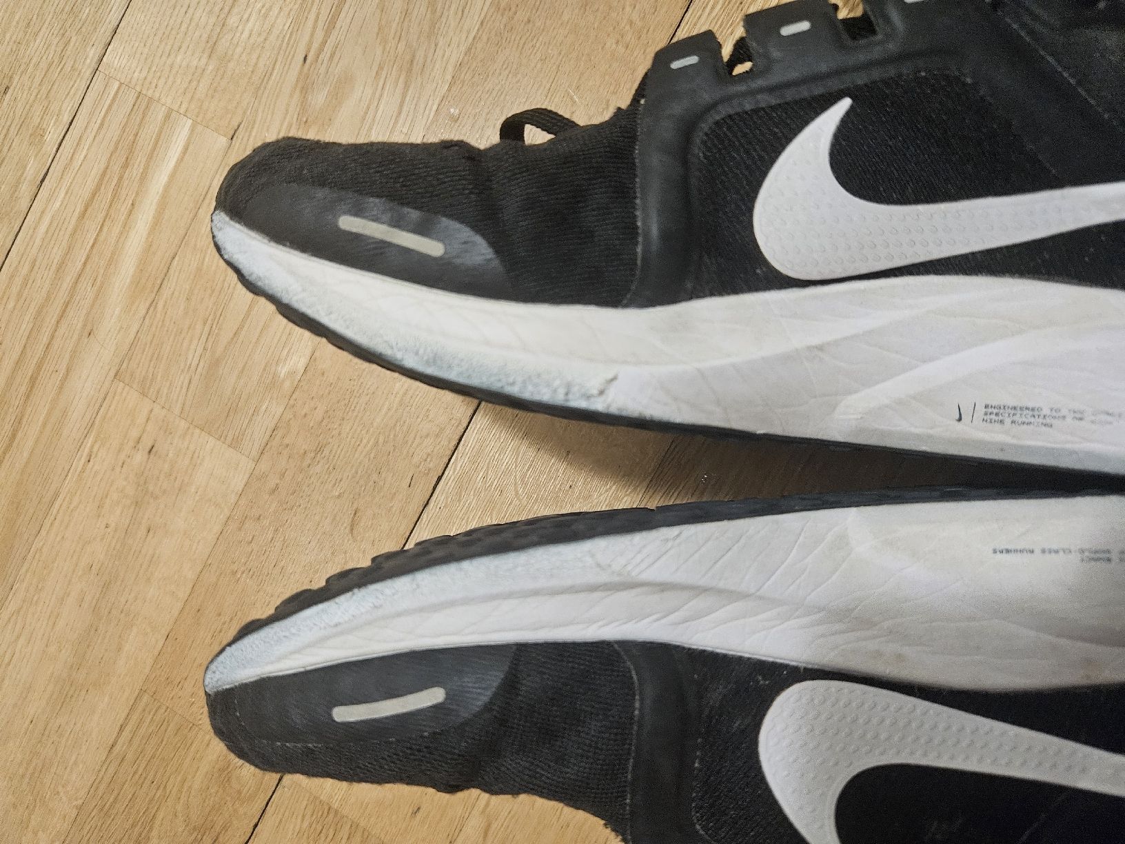 Nike Scarpe da uomo: Nike Vomero 16 Schuhe Gr 42.5  – Usato da Emmenbrücke venduto da TopGato 5