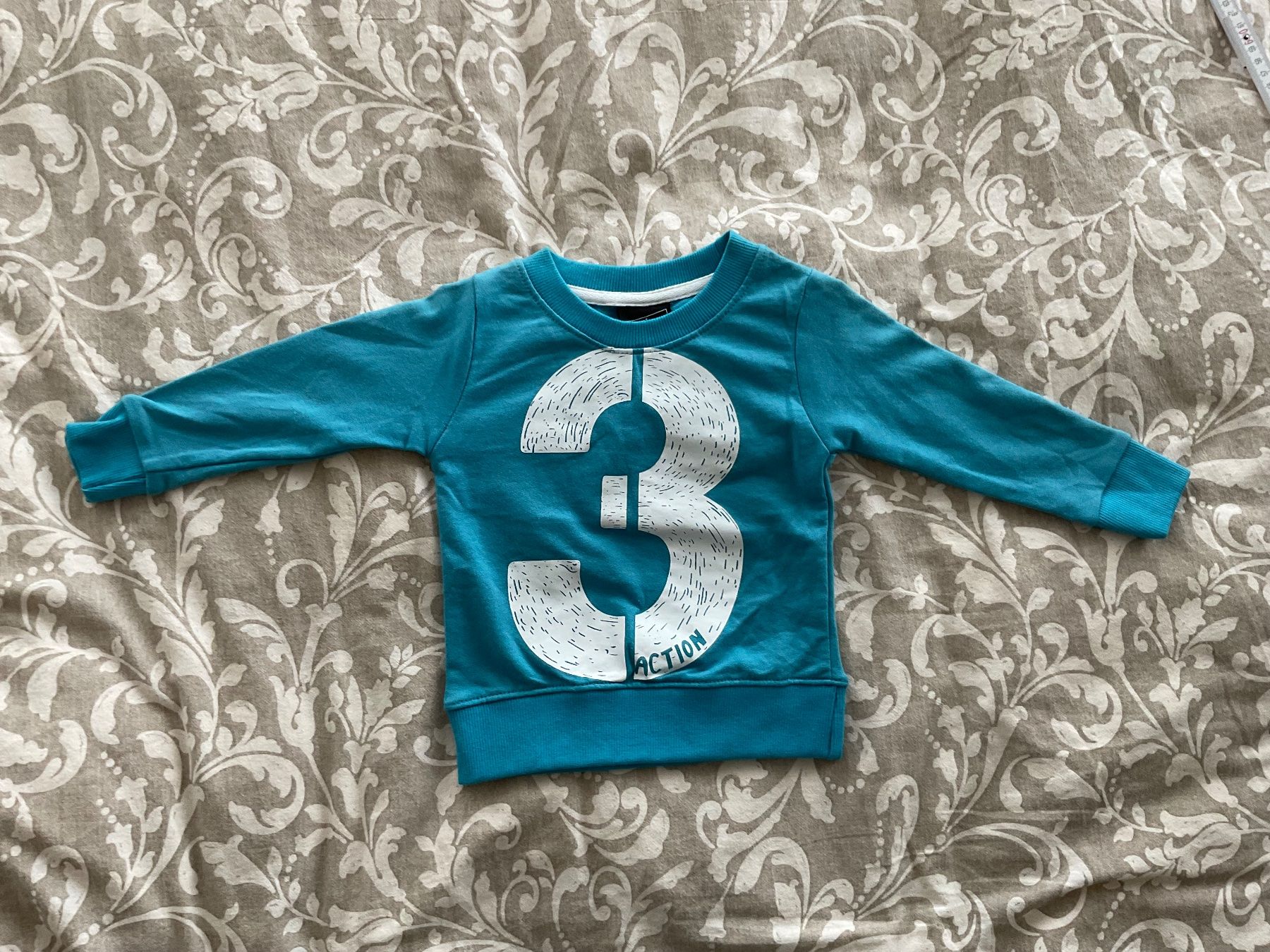 Pulls et sweat-shirts: Kinder Pullover gr. 86 – D'occasion à Rümlang par euqinom16