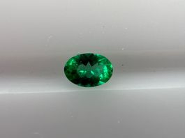 SMARAGD  bläulich/grün oval  0.02cts   Ural-Sibirien