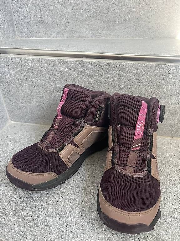 Scarpe per ragazze: Wanderschuhe  Gr. 34 – Usato da Erlen venduto da alf710