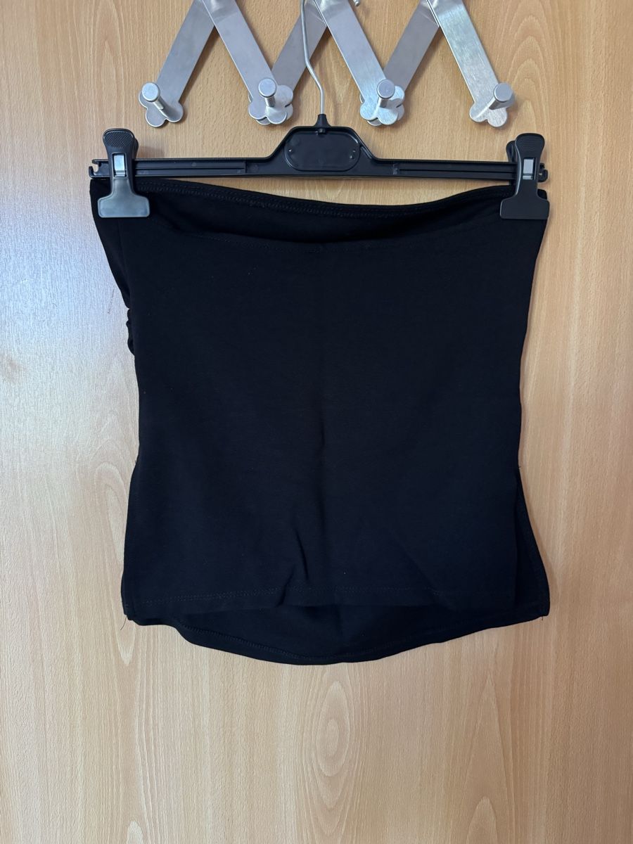 Bershka Tops: Top schwarz – Neu (gemäss Beschreibung) aus Ins von maximal_30CHF 1