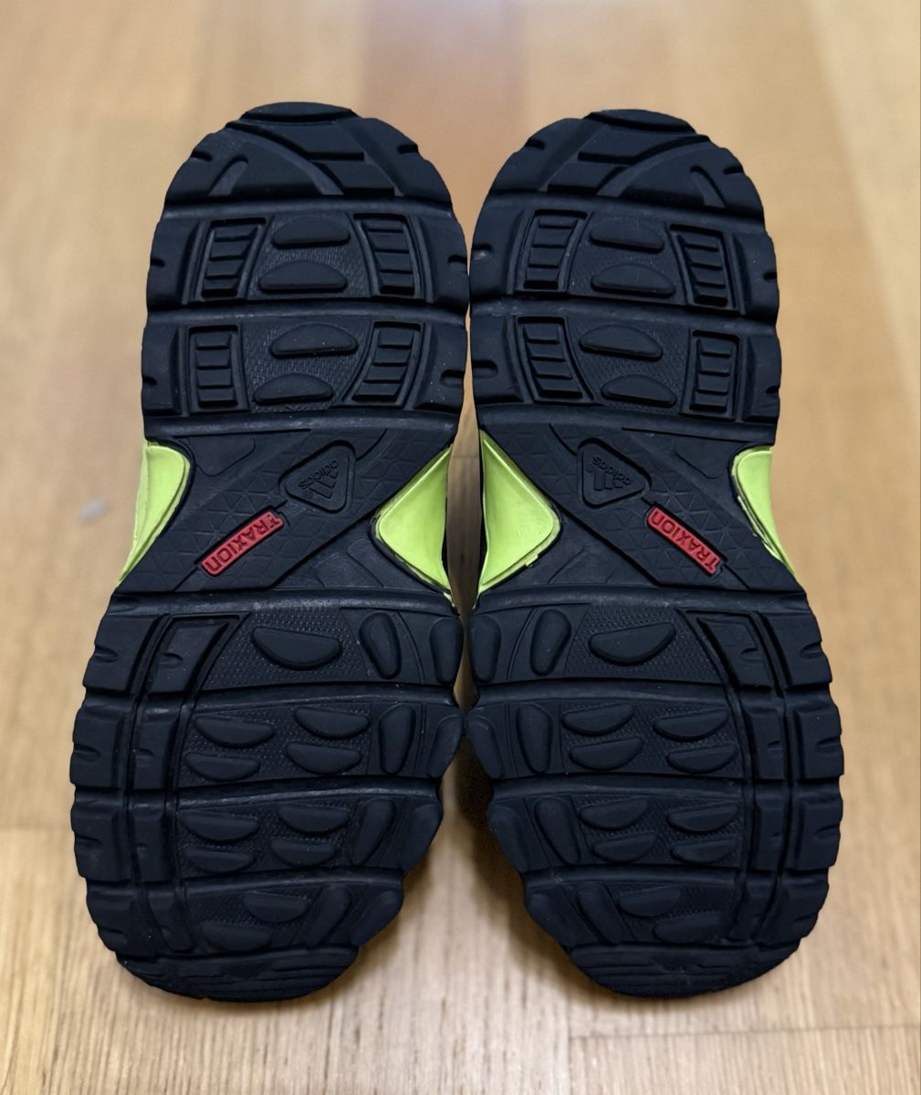 Adidas Schuhe für Jungen: Adidas Terrex Goretex- und Salomon Trekkingschuhe – Gebraucht aus Pfäffikon SZ von dom_6zfl 3