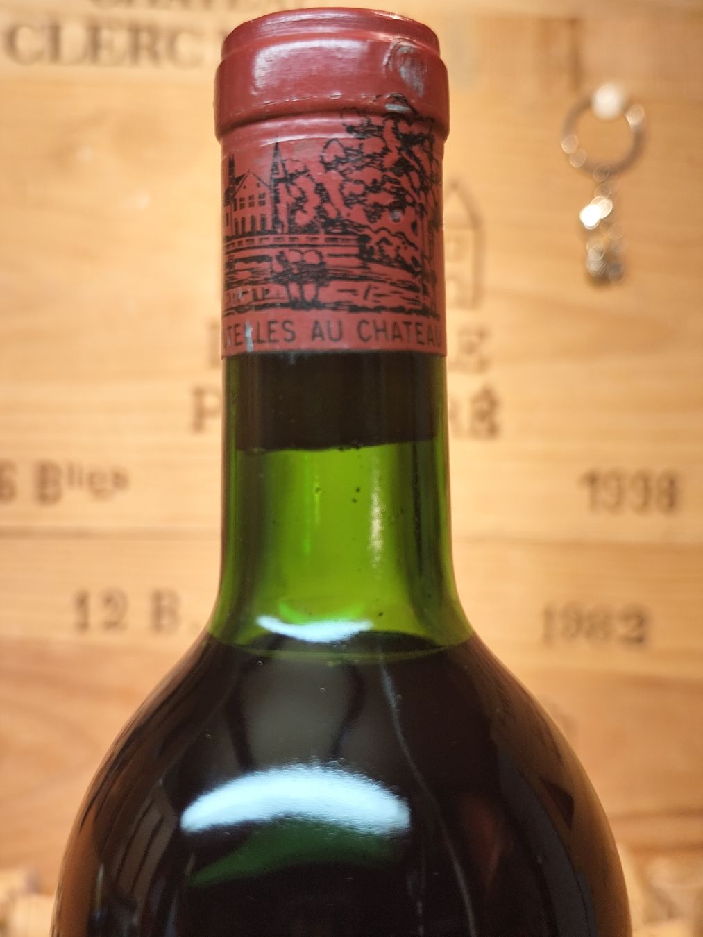Lafite Rothschild Vino: 1970 Chateau Lafite Rothschild – Nuovo e nell'imballaggio originale da Büsserach venduto da Vintage-vins 2