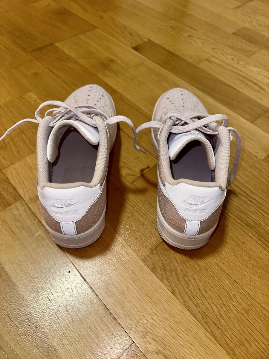 Nike Chaussures hommes: Nike Air Force Flyknit rosa Gr. 44 – D'occasion à Bern par rub_8mhx 5