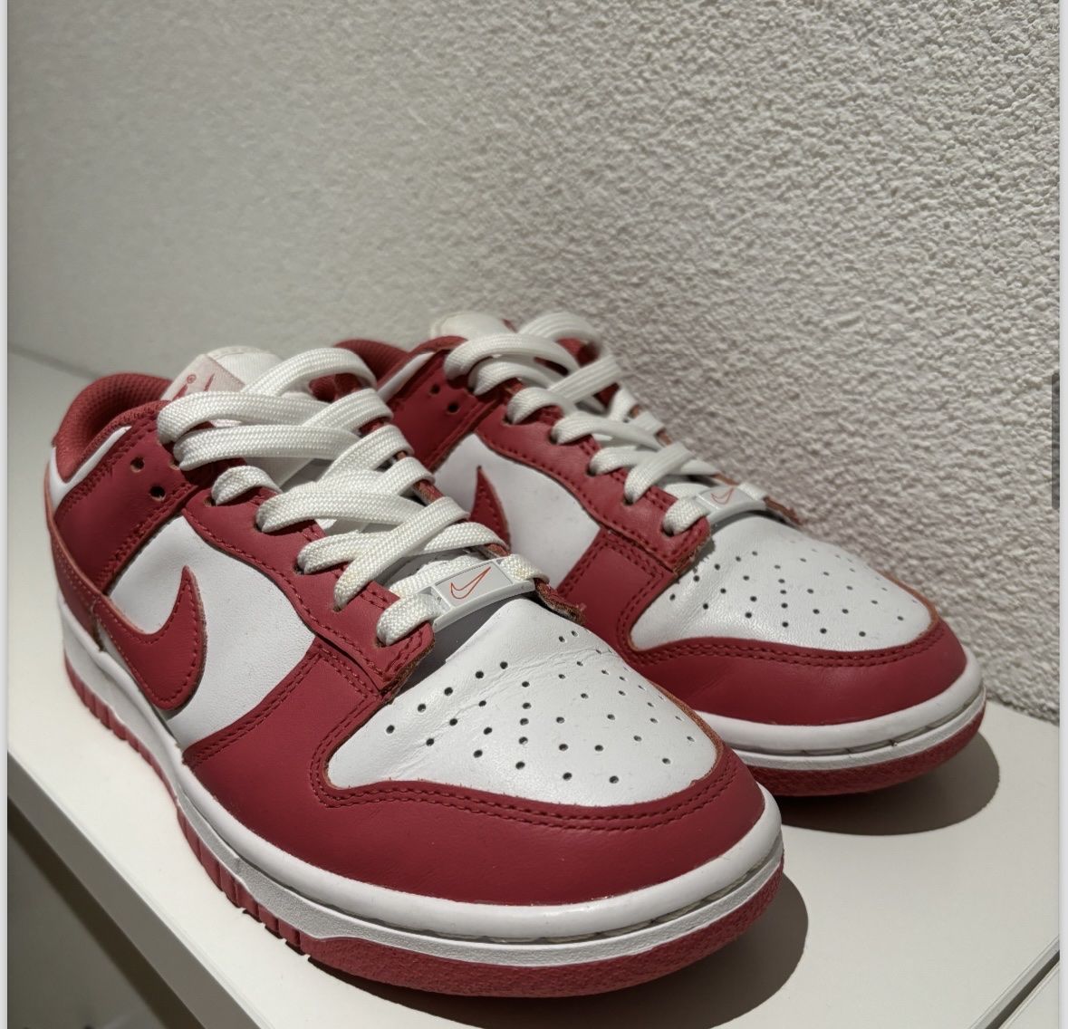 Damenschuhe: Nike Dunks Rosa – Gebraucht aus Zürich von Lee_z8vs 1