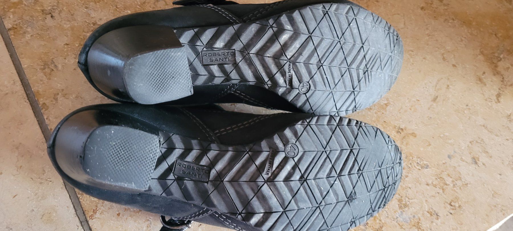 Damenschuhe: bequemer schwarzer Pumps – Gebraucht aus Hondrich von Ebro01 1