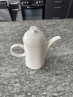 Teekanne aus Keramik