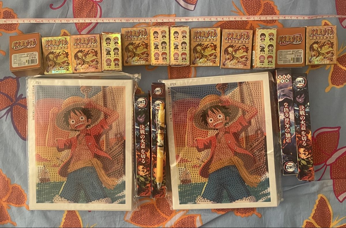 Jouets: Anime Bundle – Neuf avec emballage d'origine à Pratteln par Gabriella18
