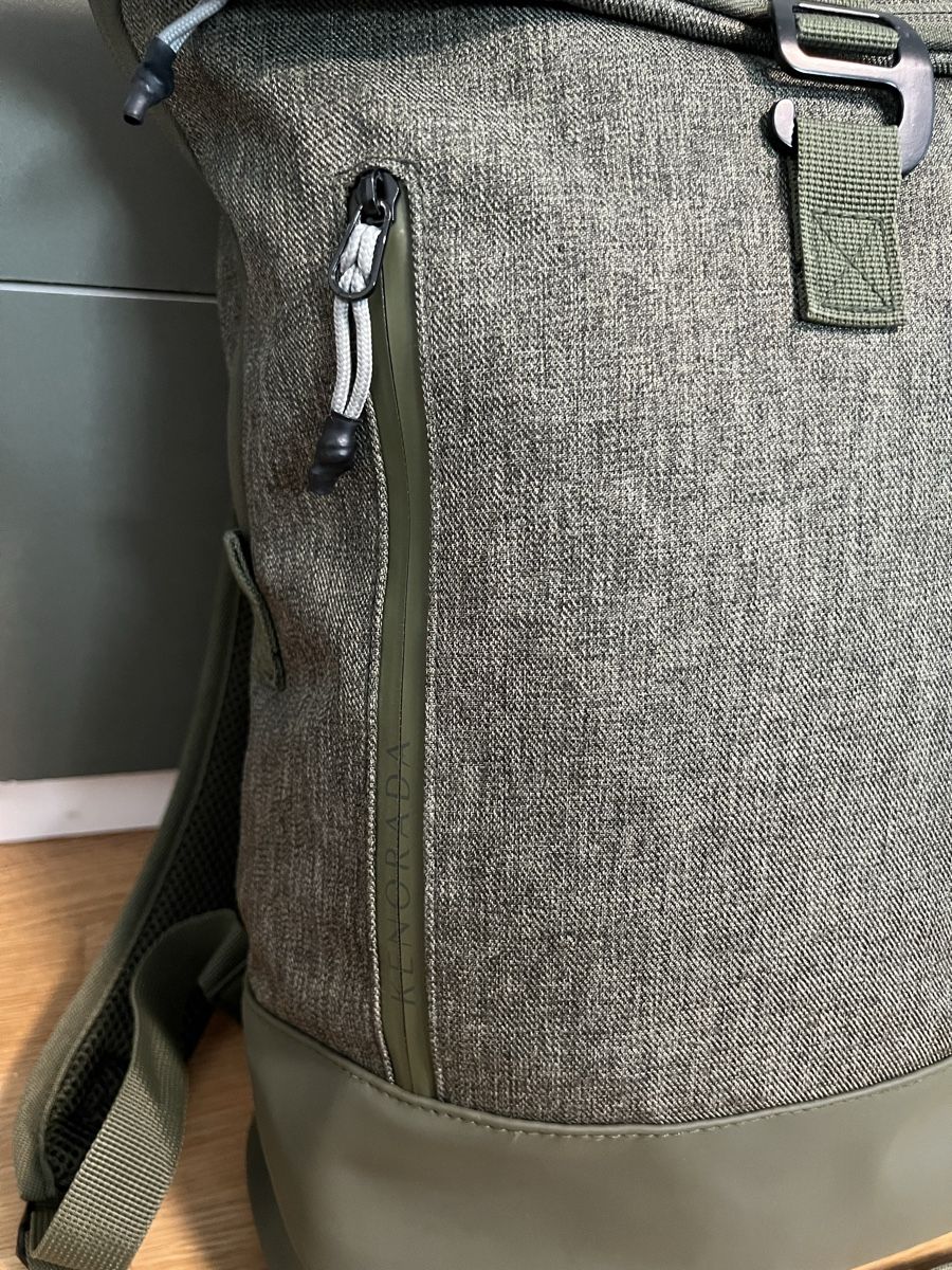 Zaini: Grüner Rolltop-Rucksack, Marke Kenorada – Usato da Winterthur venduto da mel_wy 1