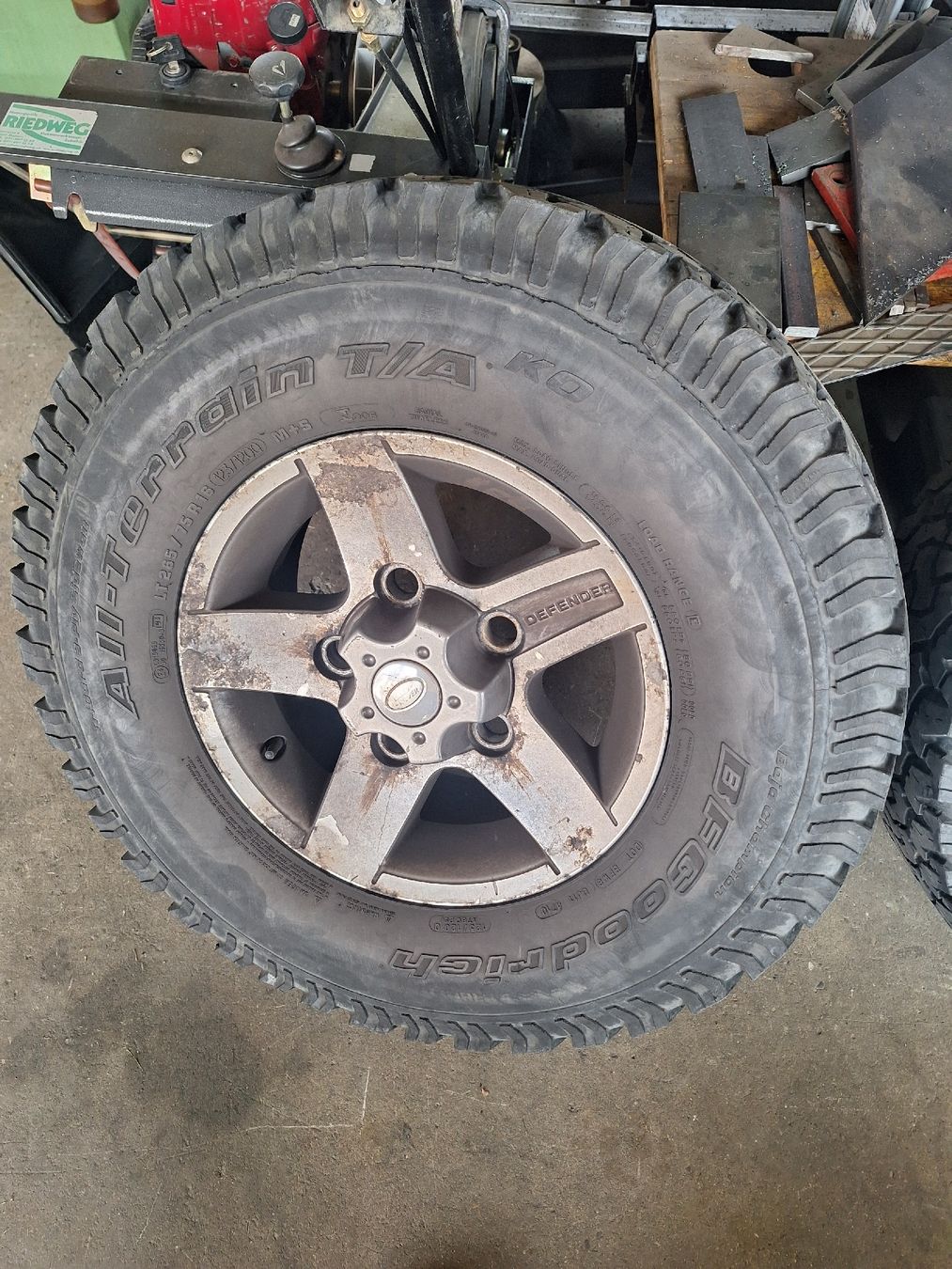 Land Rover Pneus & Kompletträder: Land Rover Defender Räder – Gebraucht aus Thundorf von MFrick01 4