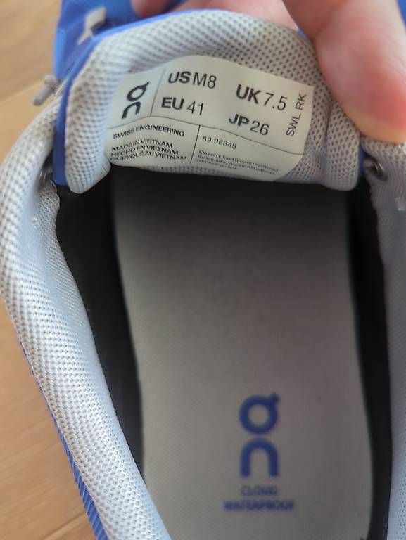 On Scarpe da uomo: On Cloud Waterproof Gr. 41 – Usato da Bünzen venduto da Laura_Stuggi 1