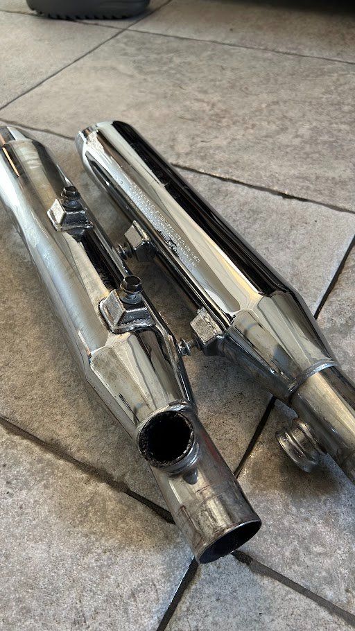 Harley-Davidson Auspuffanlagen: Harley Screamin' Eagle Auspuff pot pipe – Gebraucht aus Fribourg von jimiJ13 5