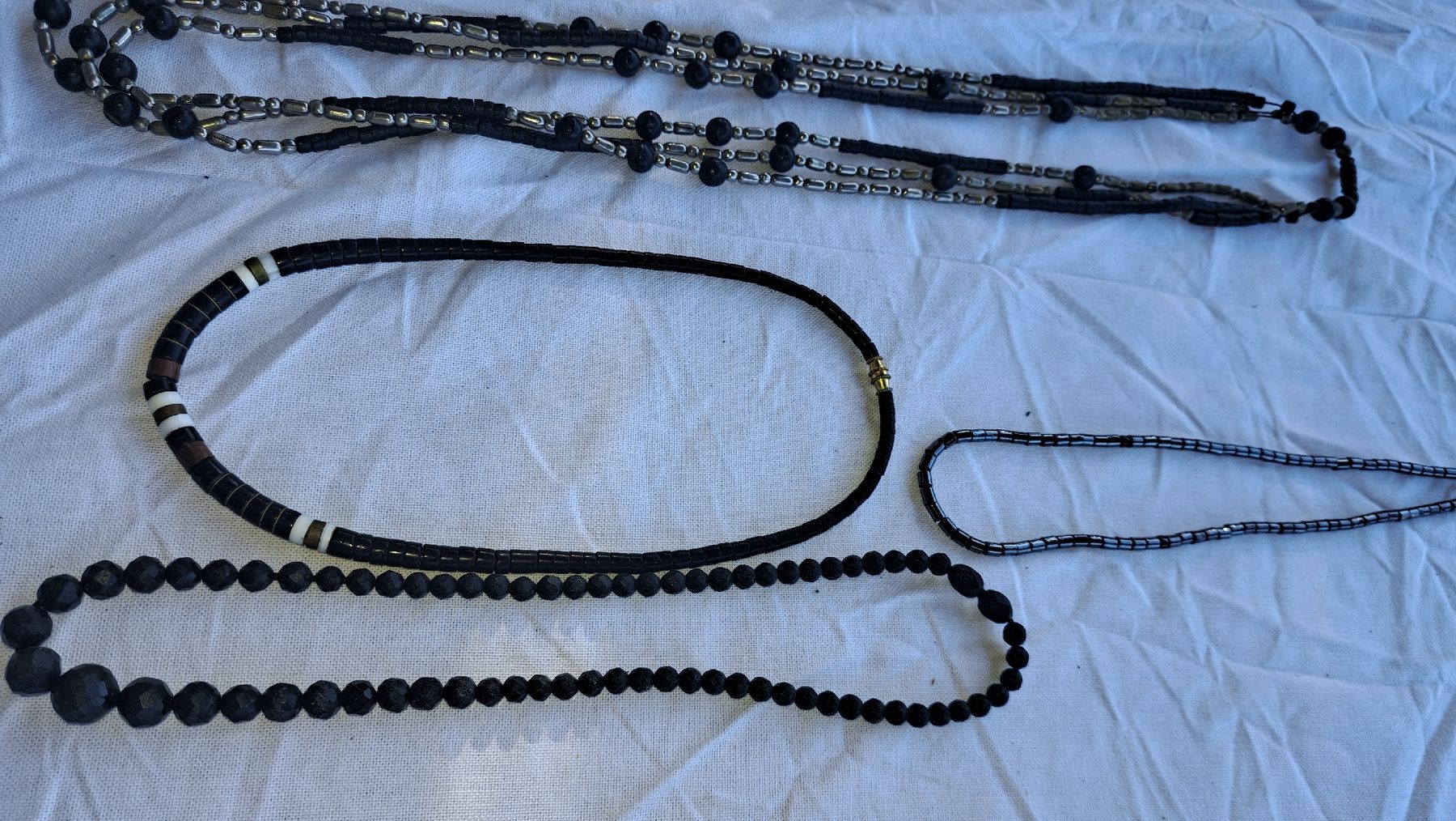 Altri gioielli: Schmuck Lot Vintage schwarz – Usato da Kölliken venduto da Upcycling-by-Mc-TAM 6