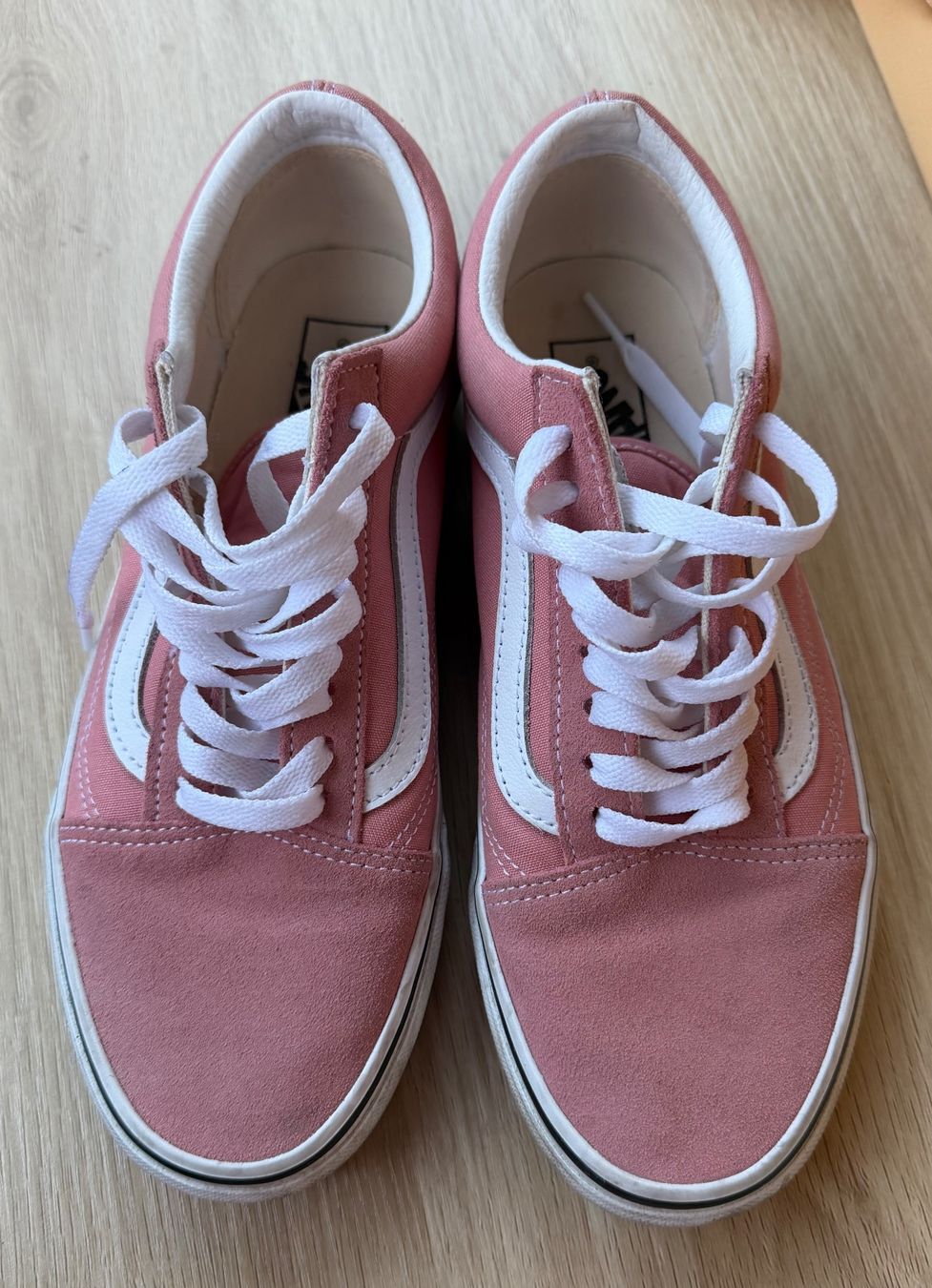 Vans Chaussures femmes: Vans Rose / Gr.40.5 – D'occasion à Zermatt par cacador 1