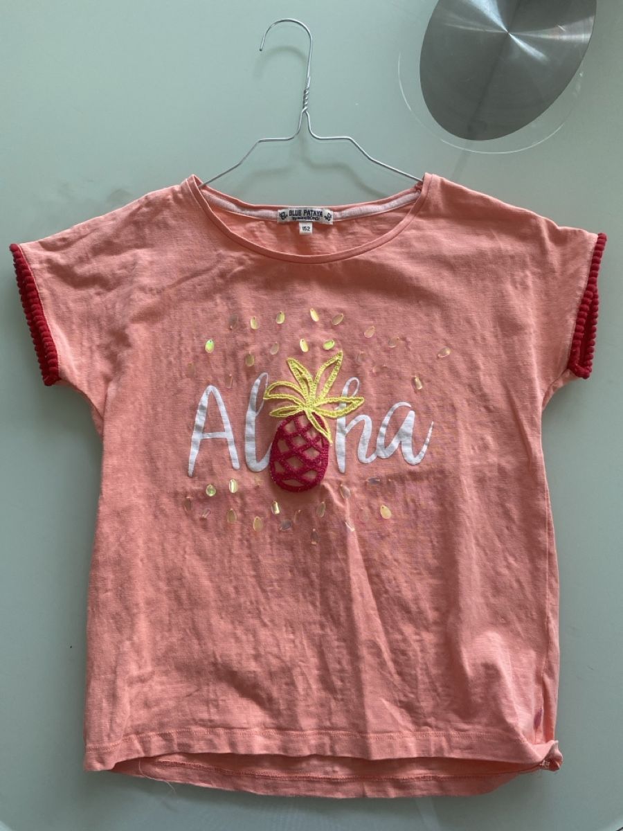 Blouses, T-shirts & Tops: Mädchen Sommert-Shirt Grösse 152 – D'occasion à Schmerikon par SwissKFO