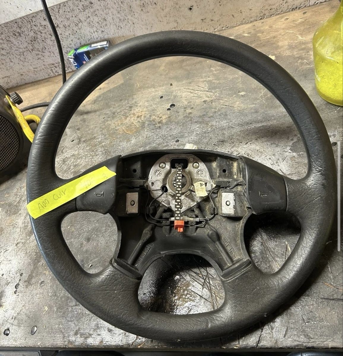Volkswagen Alle Autoersatzteile: Volant VW golf 3 / vento – Gebraucht aus Muraz (Collombey) von Wolfdog1978