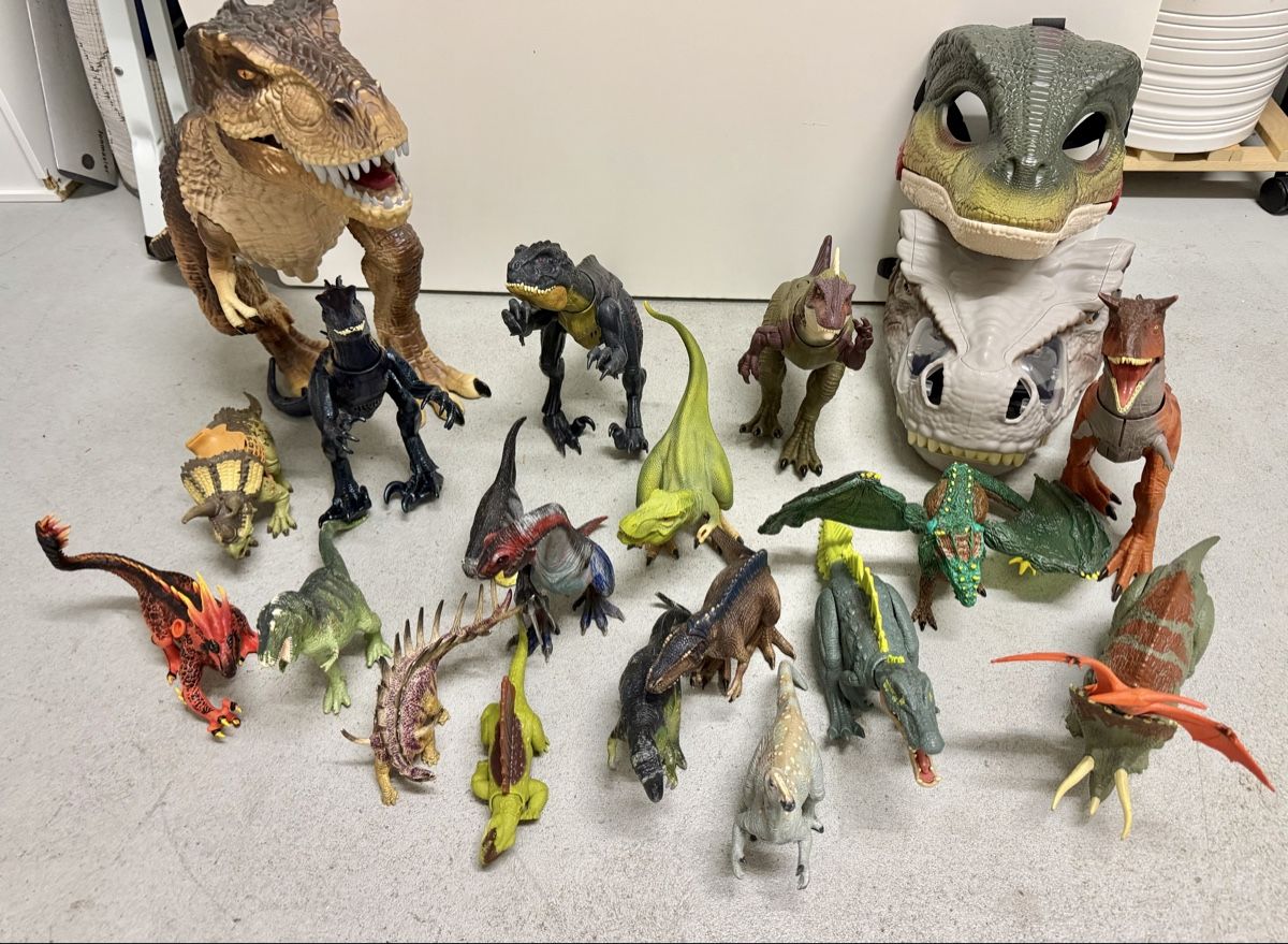 Spielzeuge: Dinosauriersammlung – Gebraucht aus Niederwangen BE von KBL85 2
