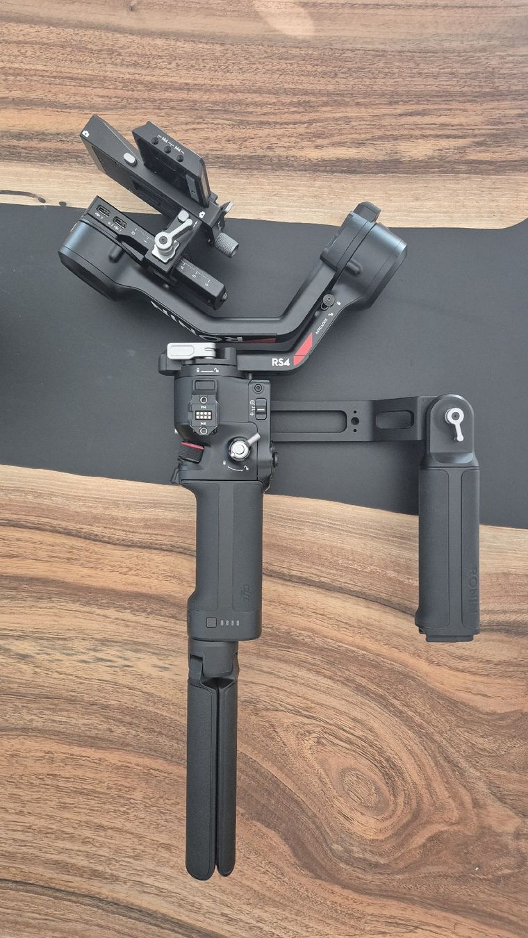 DJI Altri Accessori: DJI RS 4 Combo Stabilisator – Nuovo (secondo la descrizione) da Samstagern venduto da cviet 5