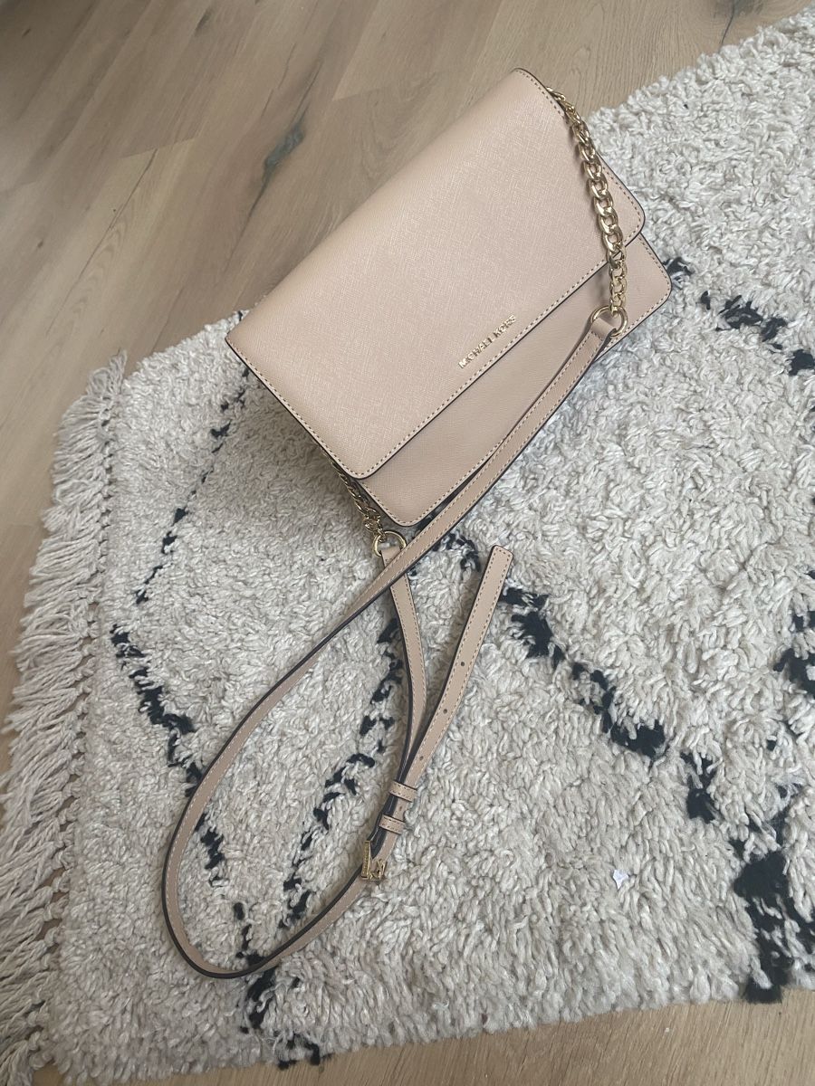 Michael Kors Taschen für Damen: Original Michael Kors Crossbody Bag – Gebraucht aus Buchs ZH von crazyhandbaggirl123