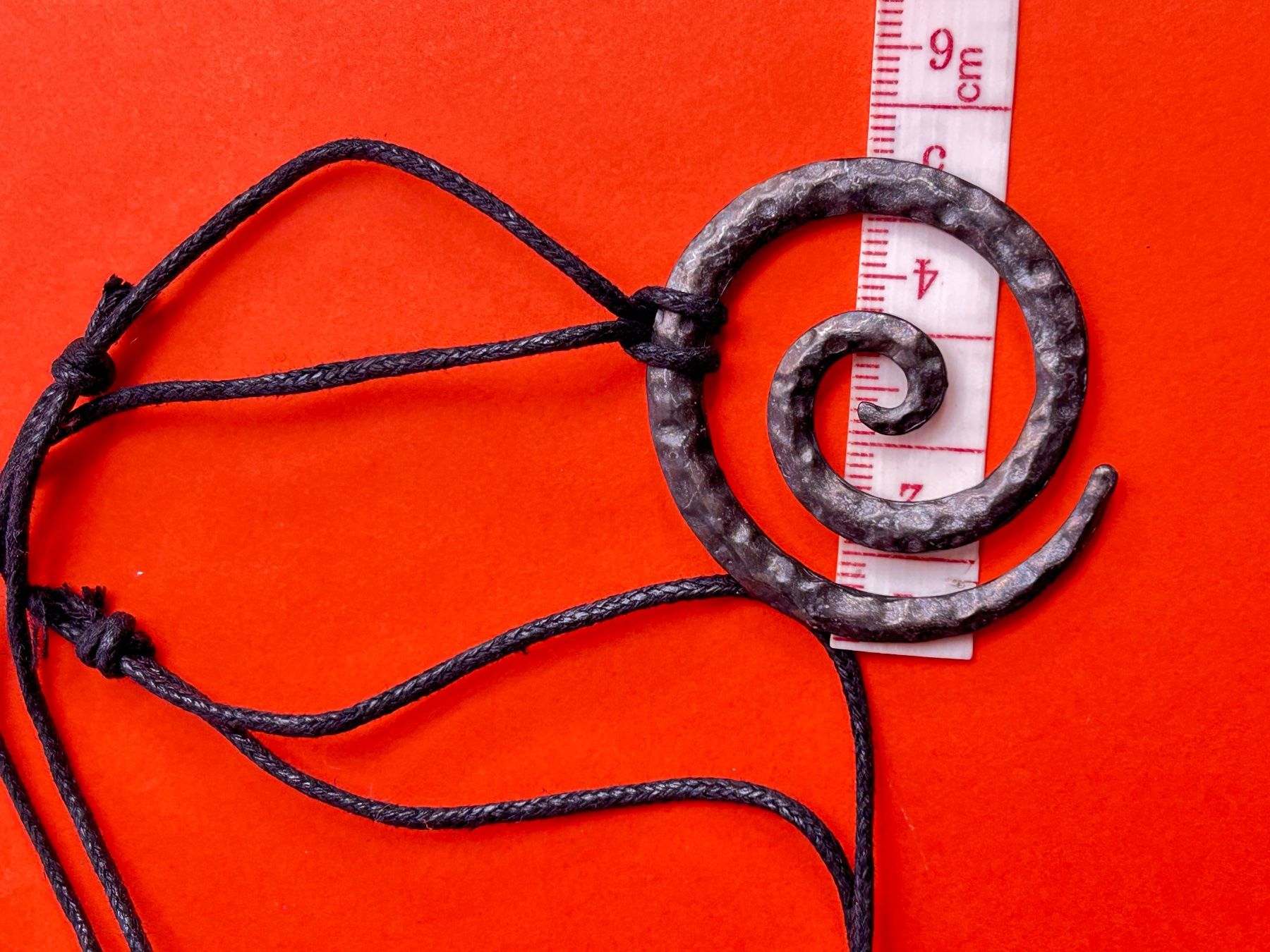 Anhänger: Halskette Spirale Anhänger mit Lederband – Gebraucht aus Dittingen von Bijoubelle 8