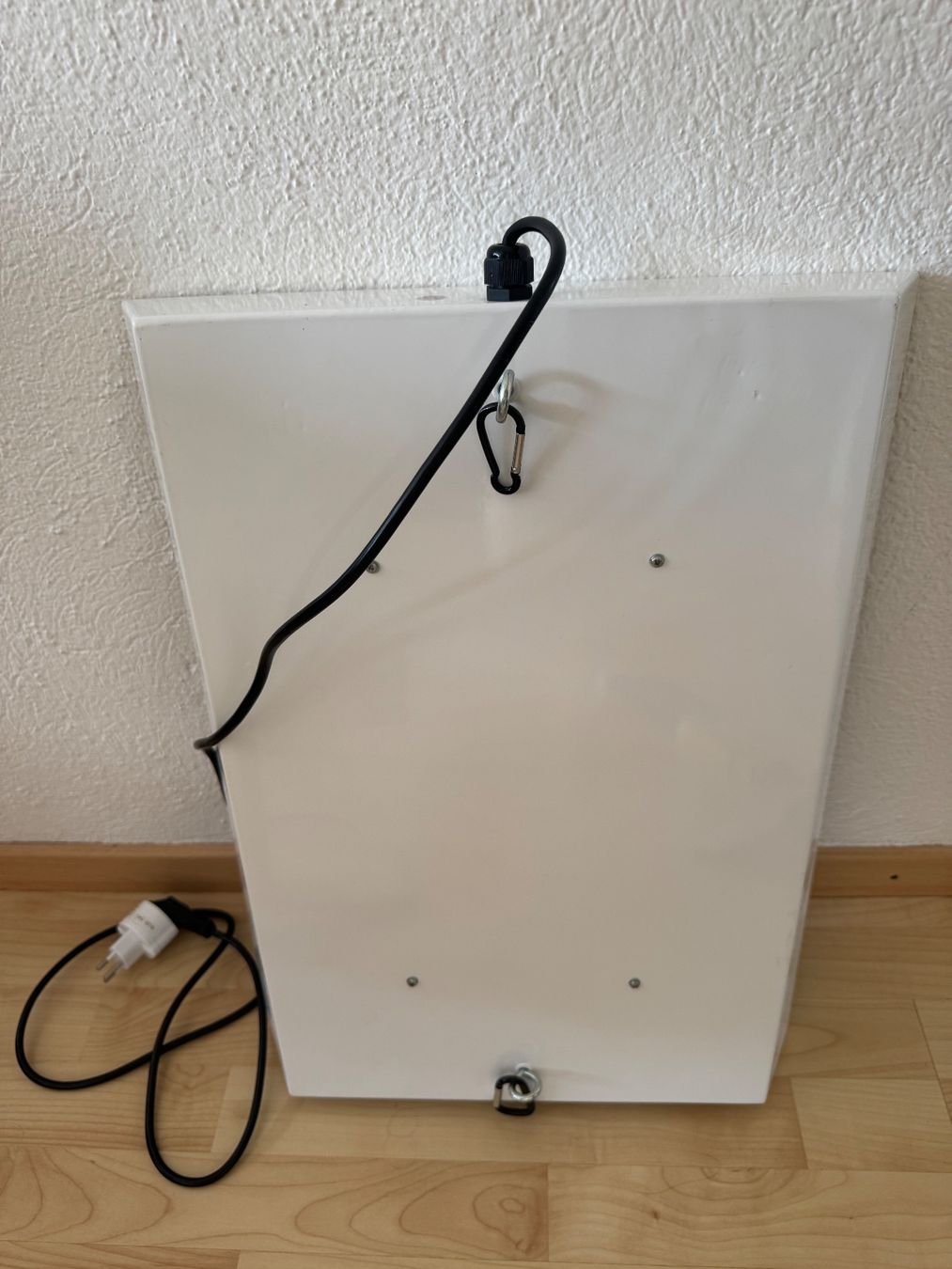 Lampade: Pflanzenlampe mit CFL Leuchtstoffröhren – Usato da Wollerau venduto da eve_5pzj 1