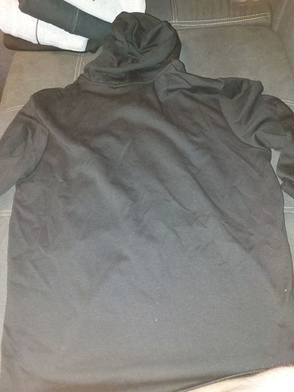 Maglioni & Felpe: Jack & Jones Hoodie Gr.XL – Usato da Schenkon venduto da 1996234 2