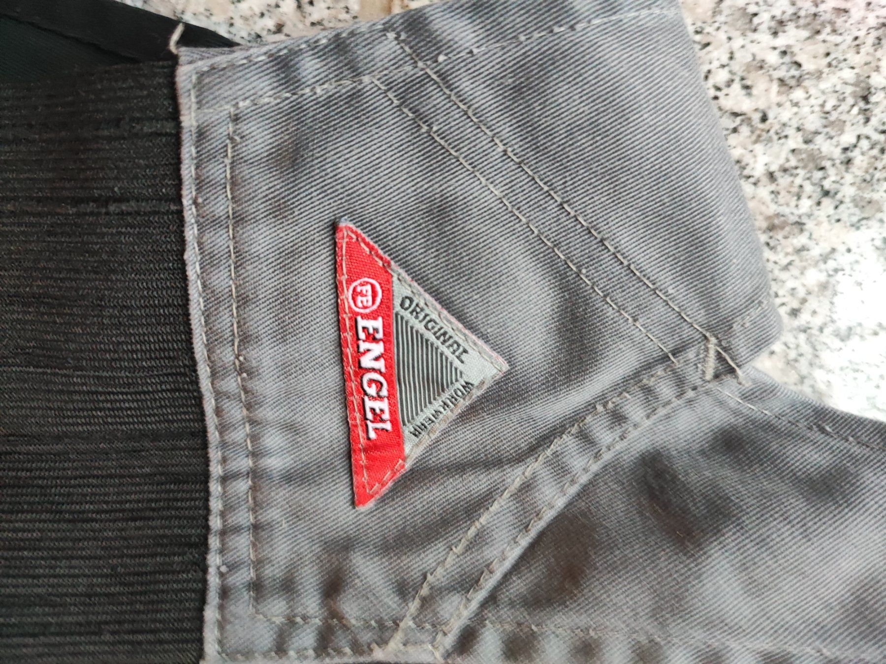 Pantalons: Arbeitshose Engel Gr. 128 – D'occasion à Grabs par Margelchopf1 4