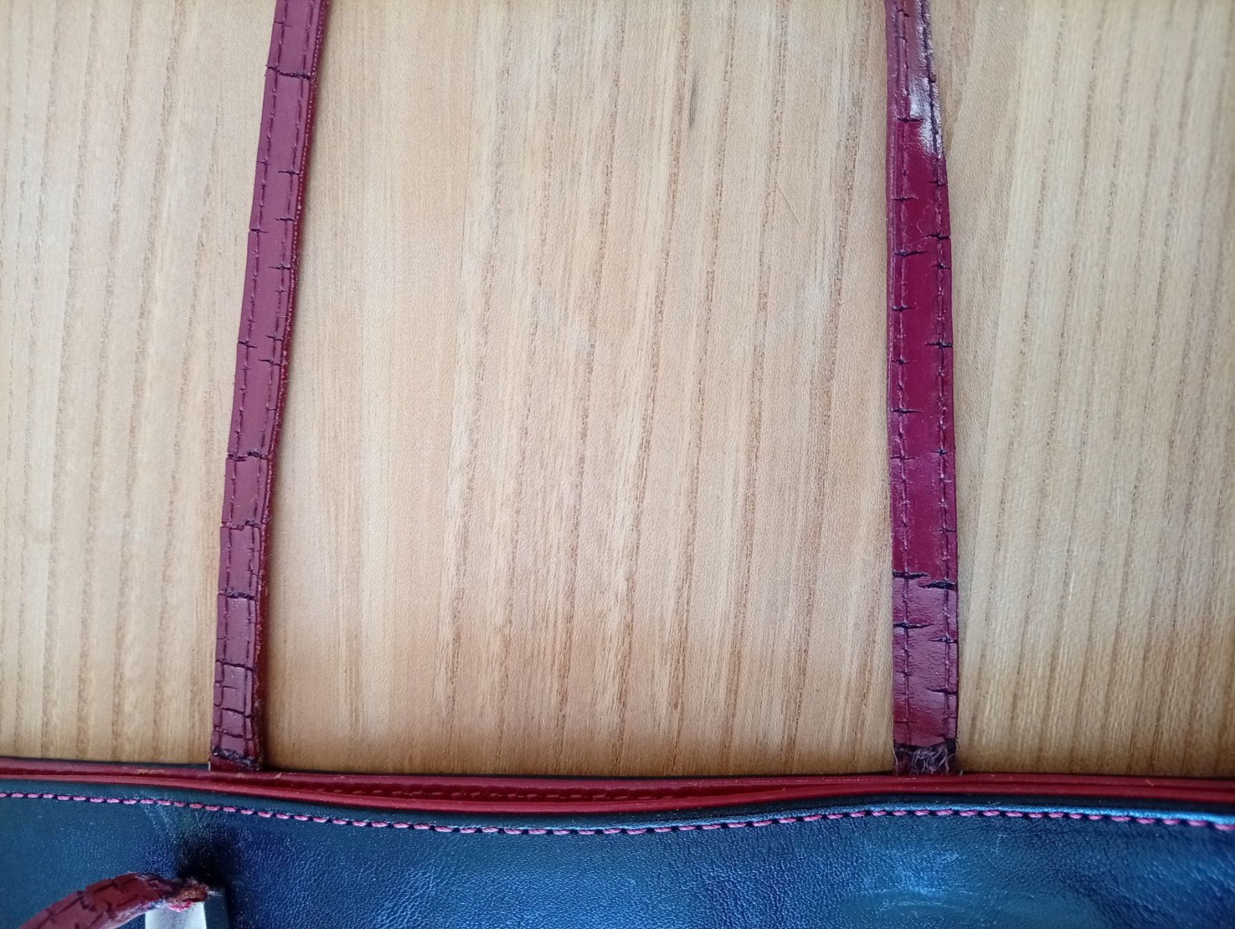 Borse da donna: Hübsche Leder-Handtasche, made in Florence – Usato da Luzern venduto da Seri4 5