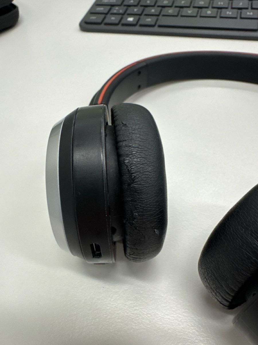 Jabra Cuffie: Defekte Kopfhörer - Jabra mit Ladestation – Difettoso da Kloten venduto da coci010 1