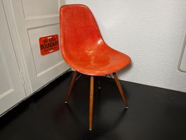 Eames Fiberglas Side Chair Vitra Red Orange
