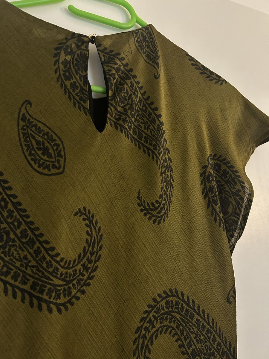 Zara Robes: Robe longue kaki imprimé – Neuf (Voir description) à Neuchâtel par EllenB 4