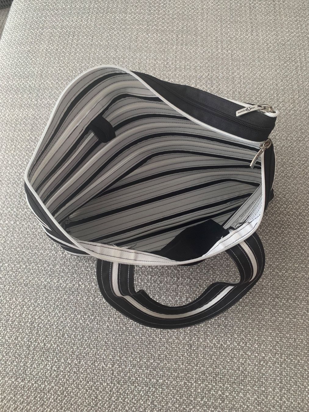 Borse da donna: Reissverschluss Tasche vom Ghostzip – Usato da Illnau venduto da PS62 2
