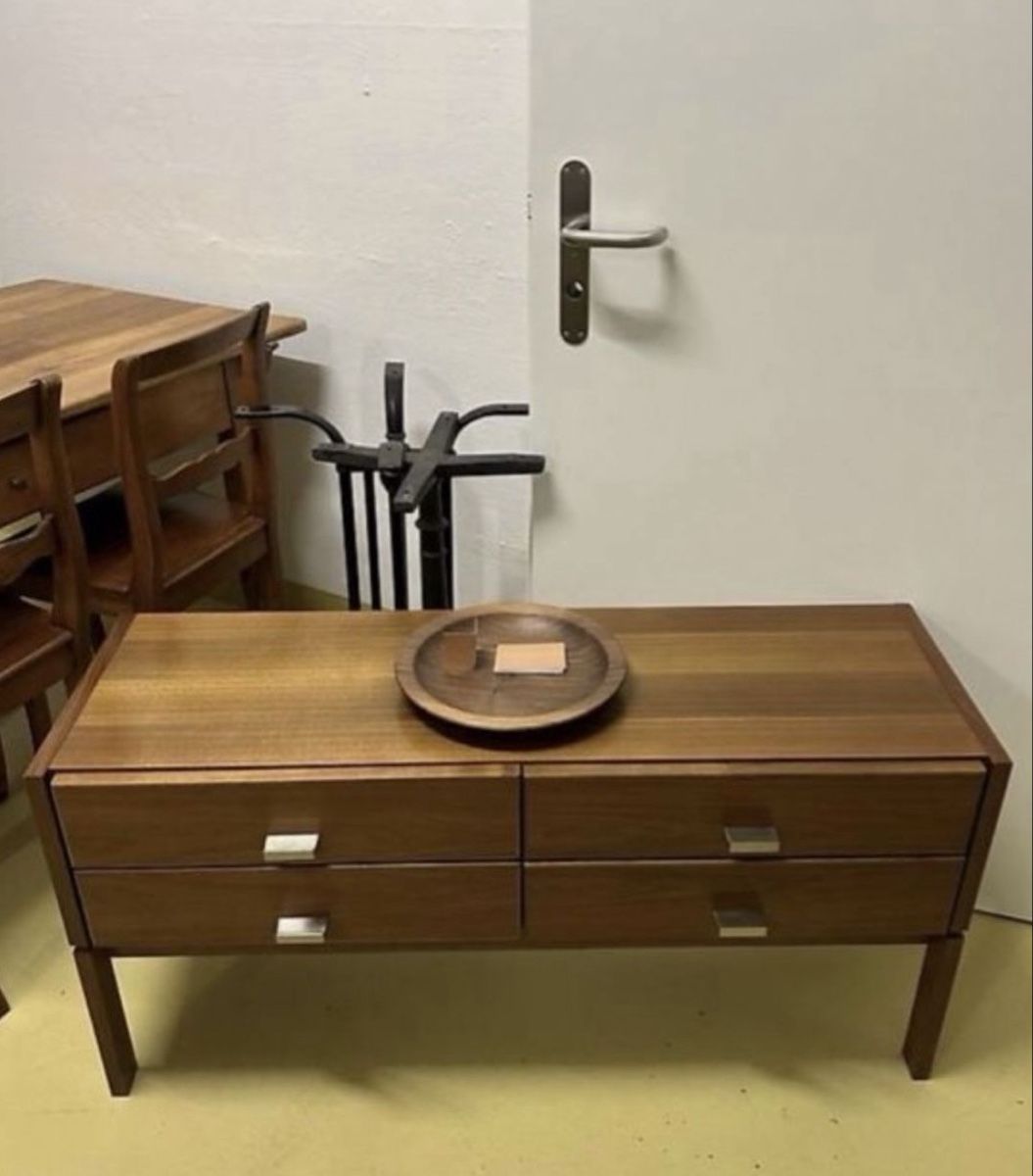 Cassettiere: wunderschönes kleines Sideboard / Kommode – Usato da Wohlen AG venduto da Ralf2000