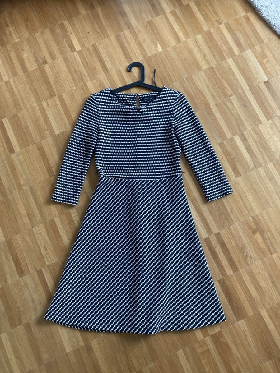 Comma Vestiti: Comma Kleid Gr 34 schwarz-weiss – Usato da Kriens venduto da aloha19 1