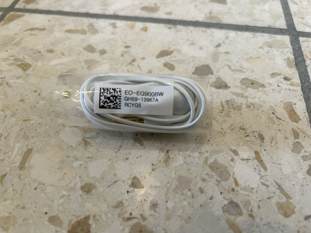 Samsung Cuffie: Samsung Kopfhörer Weiss - Neu & OVP – Nuovo e nell'imballaggio originale da Ziefen venduto da TradHer 1