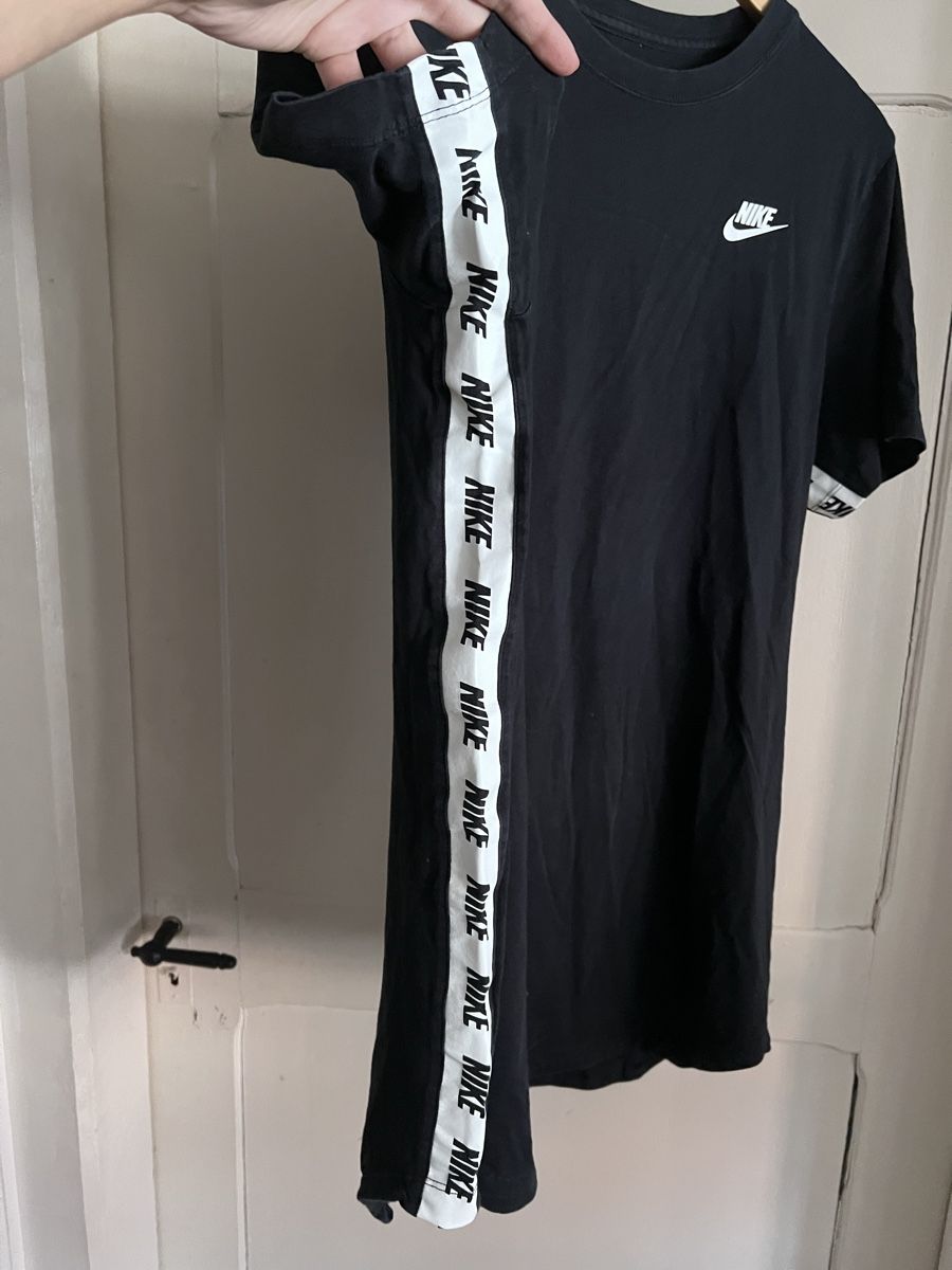 Nike T-shirt: T-shirt long Nike | Taille M – Usato da Charmey (Gruyère) venduto da ya_12 1