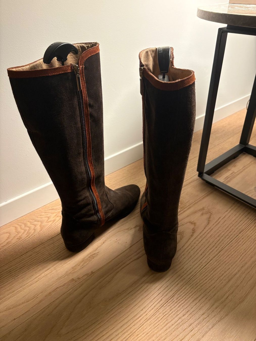 Scarpe da donna: Braune Damen Wildlederstiefel, Grösse 41 – Usato da Buchberg venduto da selphy33 2