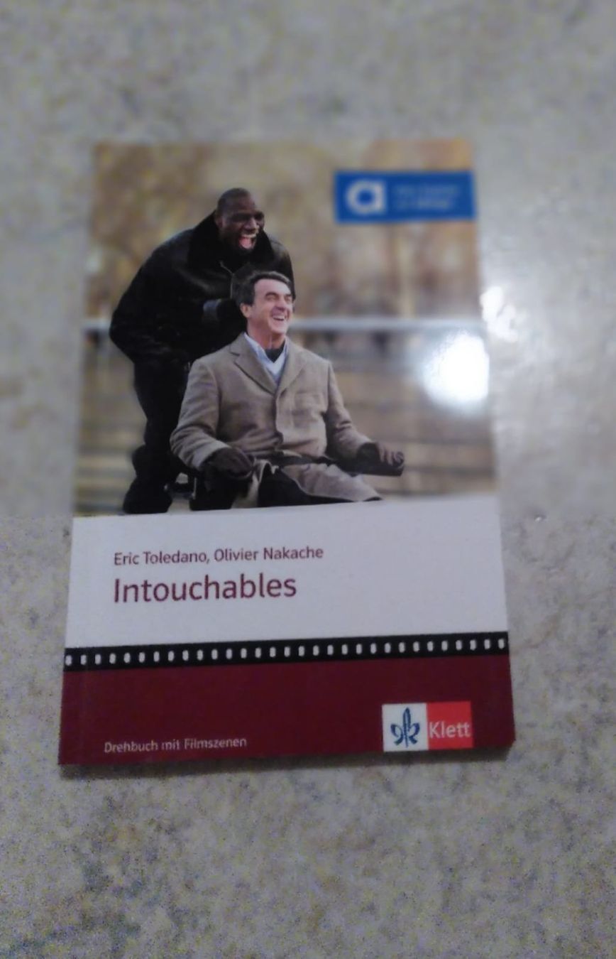Libri: Intouchables: Drehbuch mit Filmszenen (B1/B2) – Usato da Wattwil venduto da res_78tj