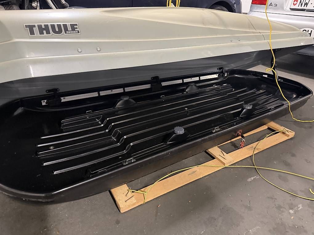 Thule Coffres de toit: Autodachbox – D'occasion à Hergiswil NW par feecaesar01 1