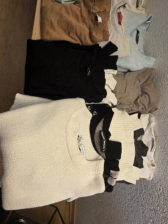 Lotti di vestiti: 20 x Pullover&Rollkragen – Usato da Lengnau AG venduto da Golf_2 2