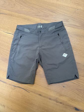 Maloja Shorts, Grösse M