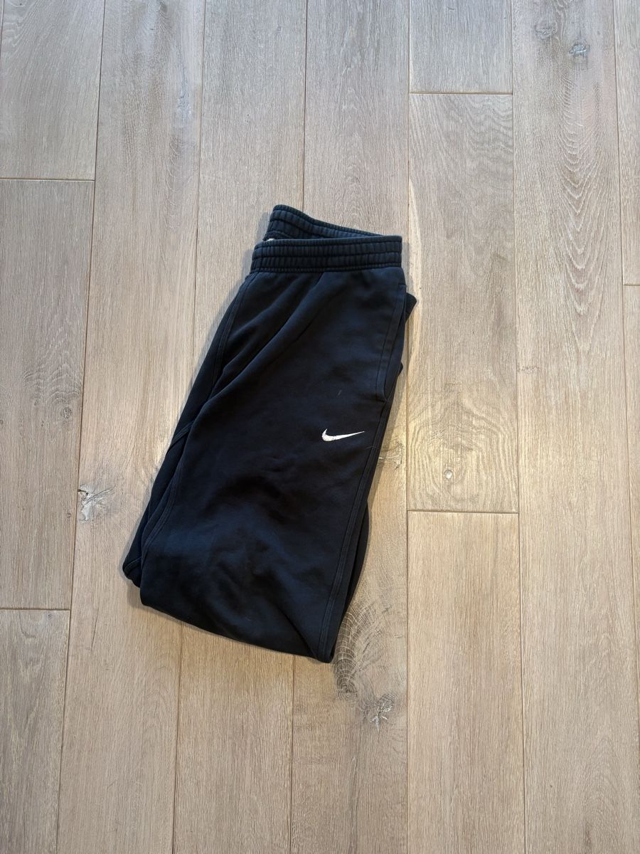 Nike Pantaloni: Nike jogging Hose – Usato da Yens venduto da Tone_Y7 2