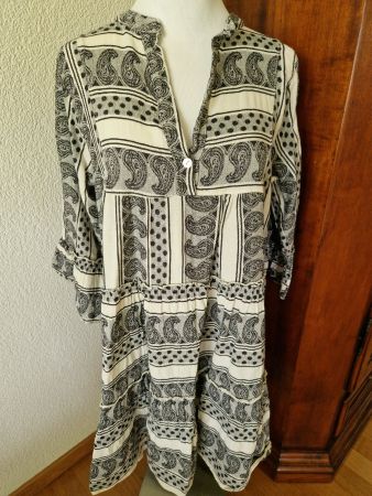 DEVOTION-ähnliches Boho-Kleid