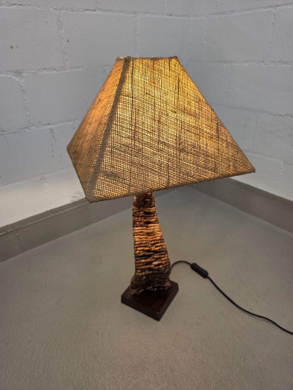 Lampade: Nachttischlampe im Afrika-Design – Usato da Berikon venduto da aggi1966