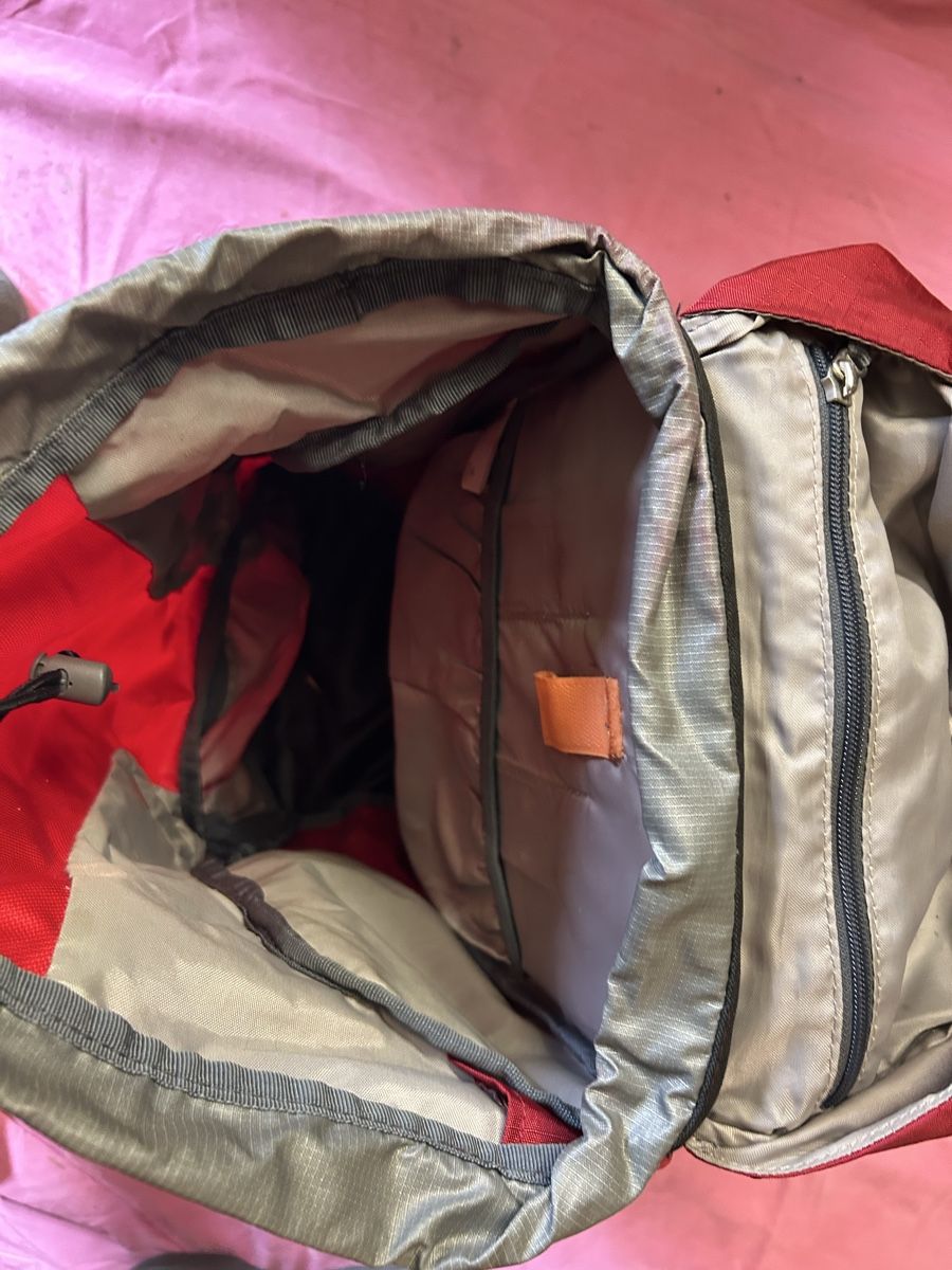 Deuter Rucksäcke: Rucksack Deuter Fox 30 Rot – Gebraucht aus Bremgarten b. Bern von Thermes 5