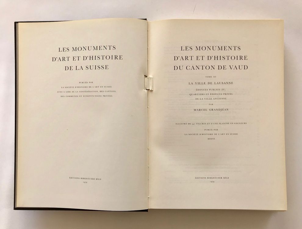 Les monuments d'art et d'histoire du canton de Vaud,4 tomes 3